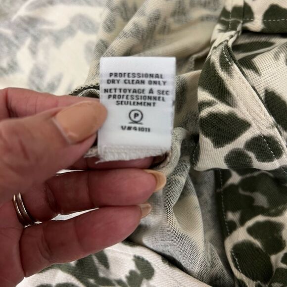 Diane Von Furstenberg Silk Animal Print Long Sleeve Wrap Dress - Picture 10 of 13